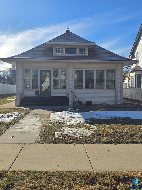 320 Sw 2nd St Street, Pipestone, MN, 56164 | Card Image