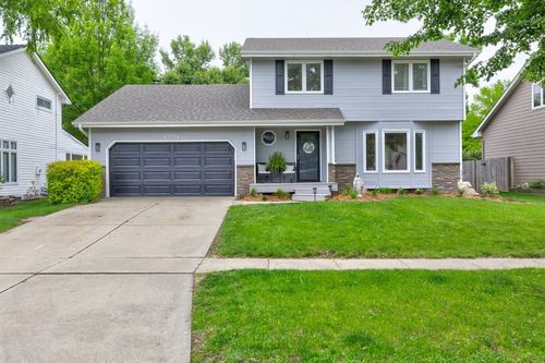 4201 Maple Street, West Des Moines, IA, 50265 | Card Image