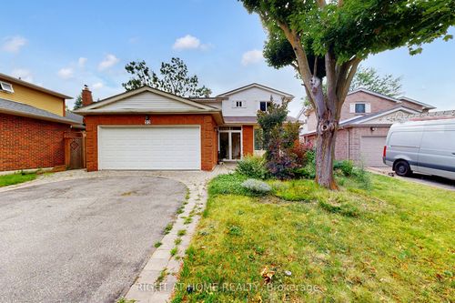 52 Breckonwood Cres, Thornhill, ON, L3T5E8 | Card Image