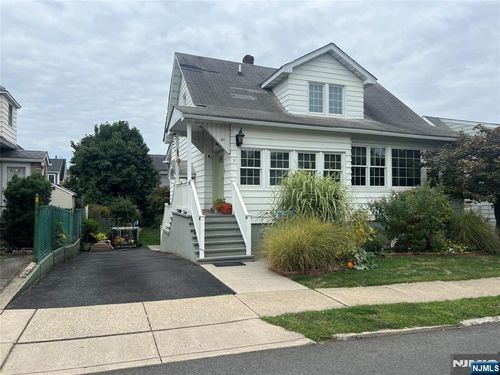 21 Pershing St, Garfield, NJ, 07026-2608 | Card Image