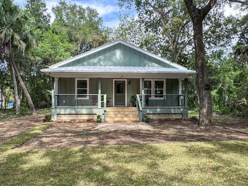 245 7th St, Apalachicola, FL, 32320 | Card Image