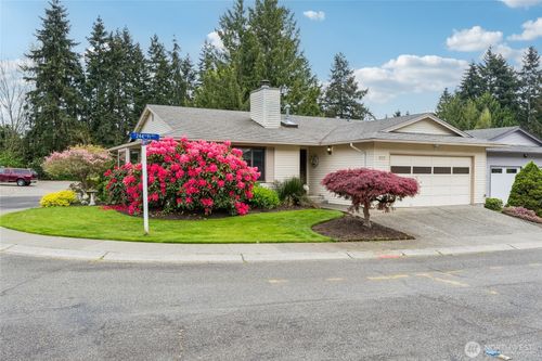 923 S 244th Place, Des Moines, WA, 98198 | Card Image