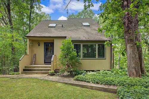 16 Pinehurst Ct, Galena, IL, 61036-9239 | Card Image
