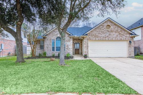 2024 Saint Edmunds Crossing, Dickinson, TX, 77539 | Card Image