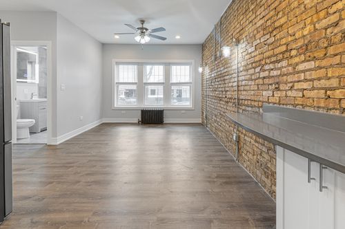 apt-3-6037 N Winthrop Ave, Chicago, IL, 60660-5234 | Card Image