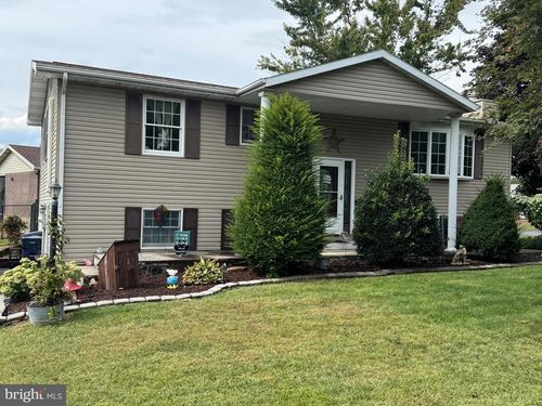 989 Ashton Dr, SHIPPENSBURG, PA, 17257-8969 | Card Image