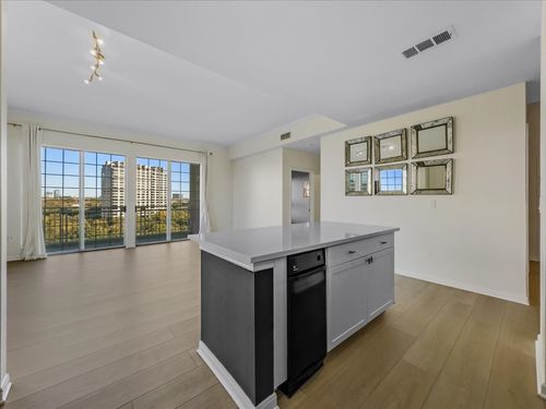 apt-848-3225 Turtle Creek Blvd, Dallas, TX, 75219-5465 | Card Image