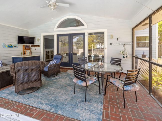 550 Seabreeze Cir, House other with 3 bedrooms, 3 bathrooms and null parking in Seacrest FL | Image 49