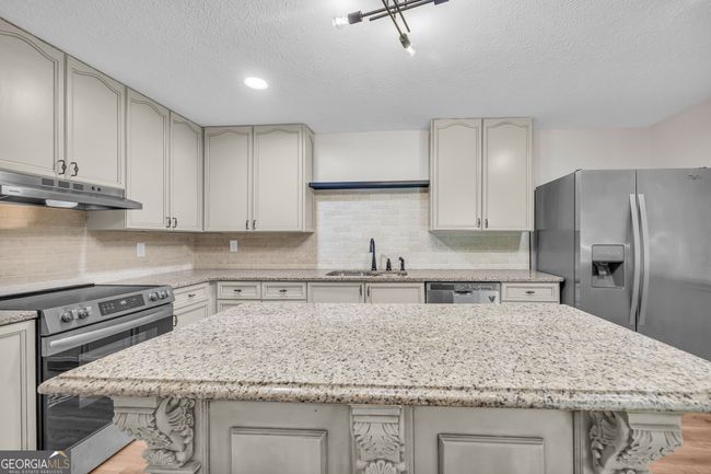 1813 W Currahee St, House other with 3 bedrooms, 2 bathrooms and null parking in Toccoa GA | Image 18