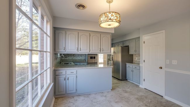 1300 Twin Springs Dr, House other with 4 bedrooms, 3 bathrooms and 4 parking in Brentwood TN | Image 13