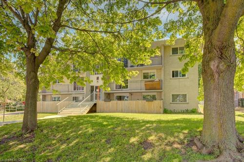 11-317 Erb St W, Waterloo, ON, N2L1W4 | Card Image