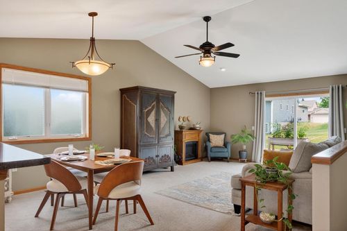 258 Alpine Meadow Circle, Oregon, WI, 53575 | Card Image