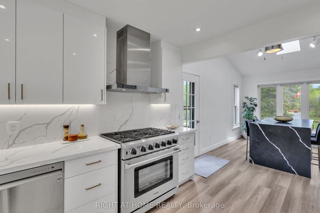 119 Sturgeon Glen Rd, House other with 3 bedrooms, 2 bathrooms and 13 parking in Fenelon Falls ON | Image 10