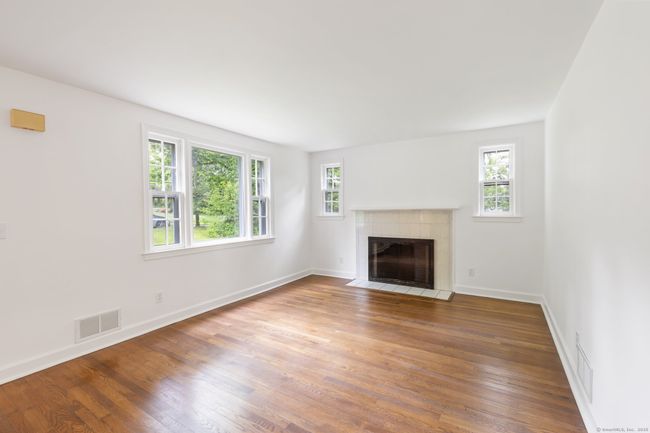 823 Mott Hill Rd, House other with 3 bedrooms, 3 bathrooms and 4 parking in South Glastonbury CT | Image 16