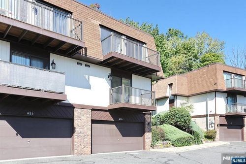 855 Kinderkamack Rd, River Edge, NJ, 07661-2323 | Card Image