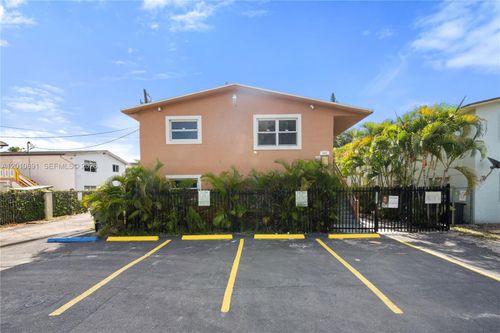 608 Sw 16th Ave, Fort Lauderdale, FL, 33312-7677 | Card Image