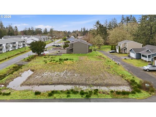 590 7th Ave, Hammond, OR, 97121 | Card Image