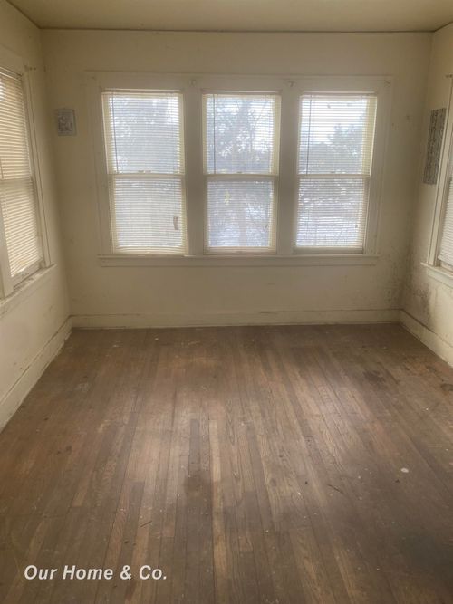 671 Lakewood St, Detroit, MI, 48215-3283 | Card Image