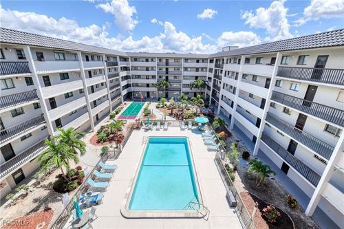 apt-305-2121 Collier Ave, FORT MYERS, FL, 33901-8192 | Card Image