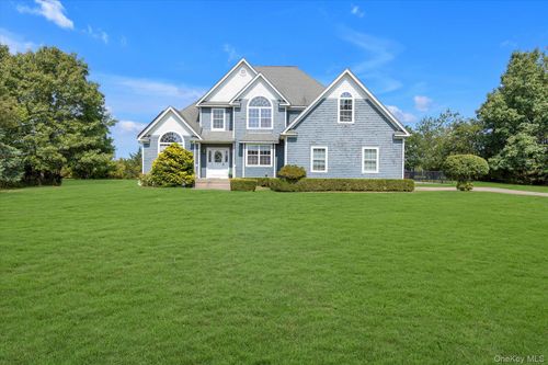 723 Doctors Path Estates, Riverhead, NY, 11901 | Card Image