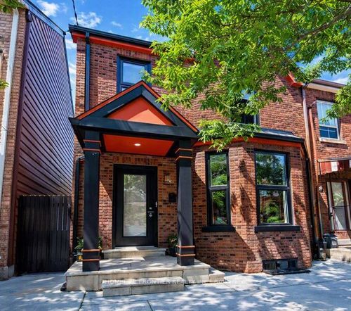 lower-38 Henderson Ave, Toronto, ON, M6J2B8 | Card Image