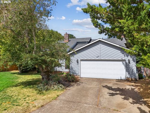 1686 N Barlow St, Cornelius, OR, 97113-8714 | Card Image