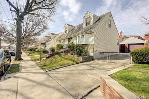 23-34 127th St, College Point, NY, 11356-2720 | Card Image