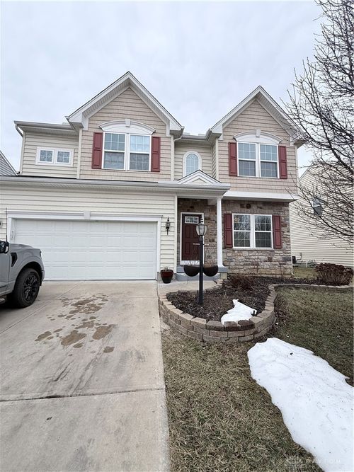 8127 Bushclover Dr, Tipp City, OH, 45371-8450 | Card Image