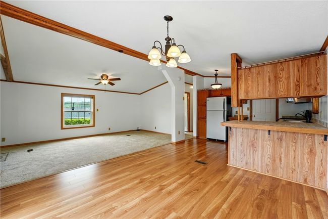 127 Rock Lake Dr, House other with 2 bedrooms, 2 bathrooms and 2 parking in Zelienople PA | Image 7