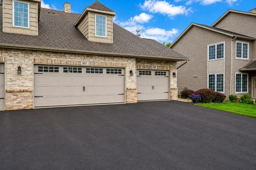 607 Queens Ct, Rockton, IL, 61072-1608 | Card Image