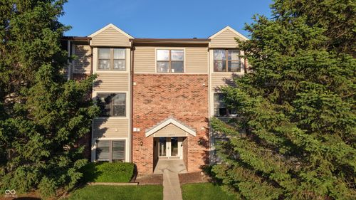 1-c-1763 Wellesley Ln, Indianapolis, IN, 46219-2400 | Card Image