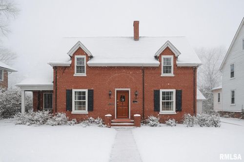 745 N Academy St, Galesburg, IL, 61401-2638 | Card Image