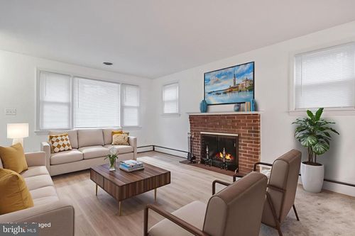 5207 Wheeler Rd, OXON HILL, MD, 20745-3745 | Card Image