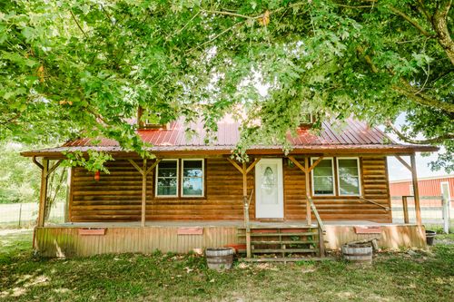22783 Lawrence 1210, Aurora, MO, 65605-8272 | Card Image
