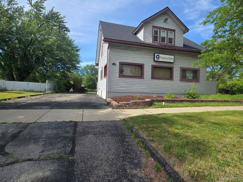 24306 Eureka Rd, Taylor, MI, 48180-5166 | Card Image