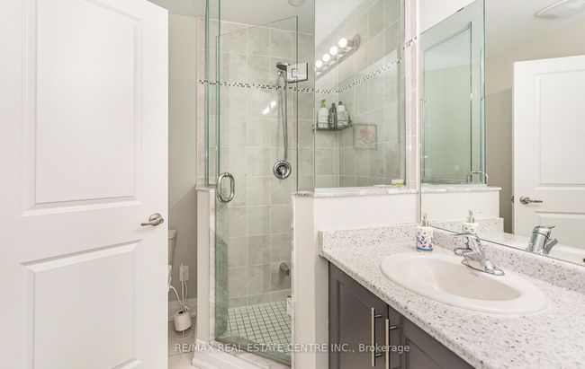 3 Dalbeattie Dr, House attached with 4 bedrooms, 3 bathrooms and 1 parking in Brampton ON | Image 31