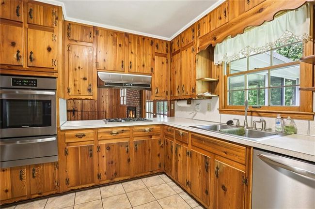 415 Haven Ln, House other with 5 bedrooms, 3 bathrooms and null parking in Marietta GA | Image 9