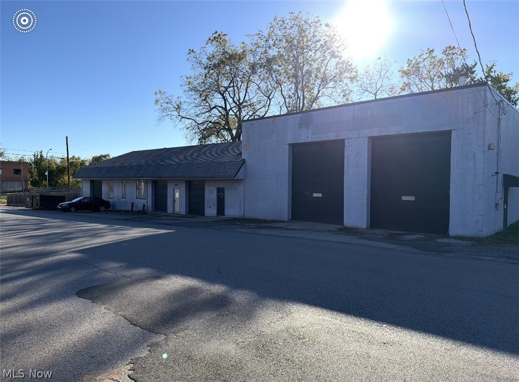 28 High St, Girard, OH