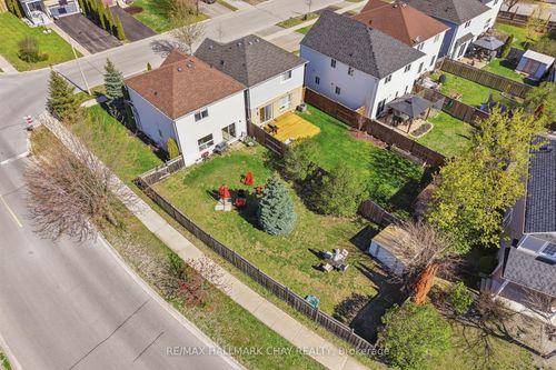 167 Maplewood Dr, Angus, ON, L0M1B4 | Card Image