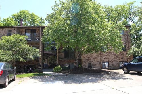 7217 Creekview Dr, Cincinnati, OH, 45241 | Card Image