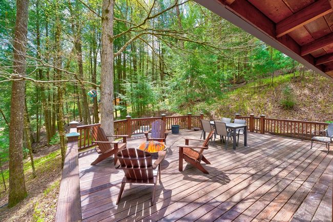 33 Spruce Dr, Home with 3 bedrooms, 3 bathrooms and null parking in Suches GA | Image 27