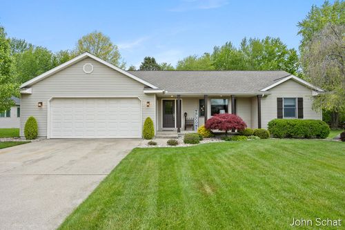 11575 Brookland Dr, Allendale, MI, 49401-8438 | Card Image