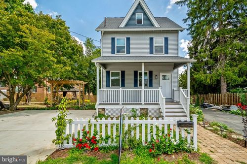437 Manchester Ave, MEDIA, PA, 19063-3805 | Card Image