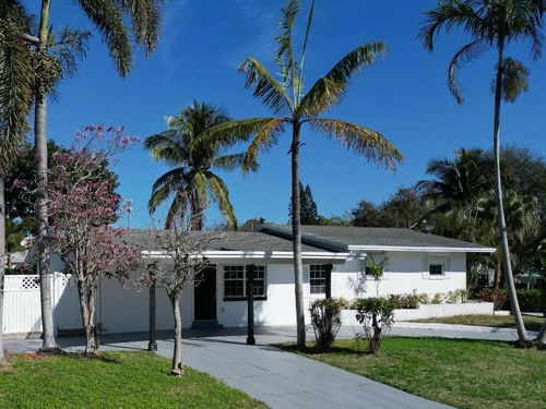 231 N Seacrest Cir, Delray Beach, FL, 33444-4238 | Card Image