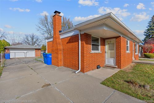 12253 Marla Dr, Warren, MI, 48093-7615 | Card Image