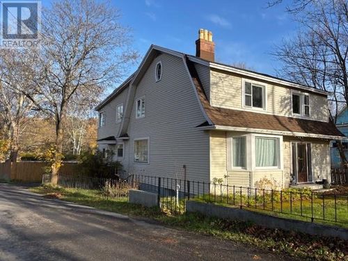74 Water St, Carbonear, NL, A1Y1B1 | Card Image
