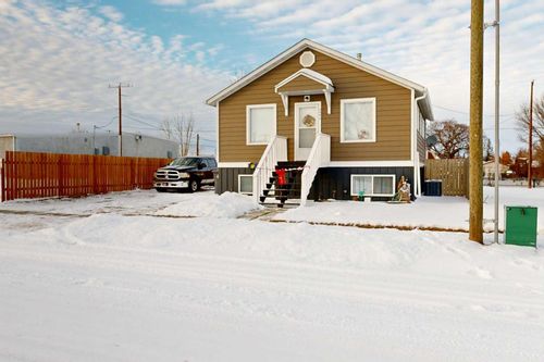 5092 51 Ave, Stavely, AB, T0L1Z0 | Card Image