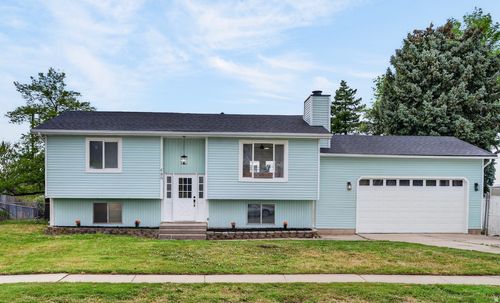 489 Owens St, Layton, UT, 84041-3119 | Card Image