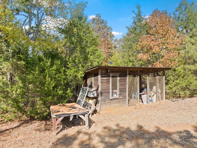 View of outdoor structure | Image 29