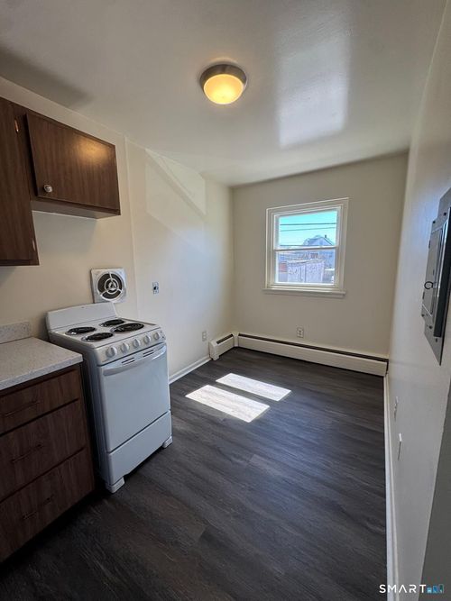 c9-64 Mckinley Avenue, Bridgeport, CT, 06606 | Card Image
